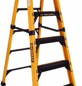 DEWALT 5-Step Fiberglass Step Ladder: 6' High DXL3810-06