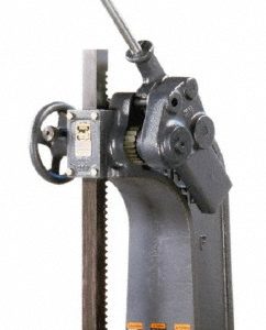 DAKE Arbor Press: 1-1/2" Ram, 7-3/4" Throat Depth, 6 Ton Pressure, 20-1/4" Max Work Height 903003