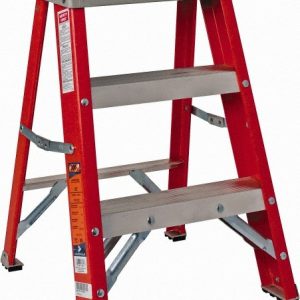 LOUISVILLE 2-Step Fiberglass Step Ladder: Type IA, 2' High FS1502