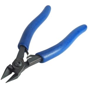 SWANSTROM TOOLS U.S.A. Cutting Pliers; UNSPSC Code: 27112151 S621E